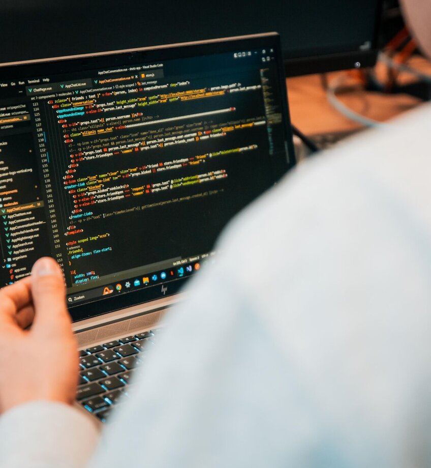 afbeelding student die programmeert