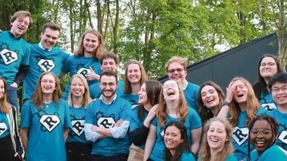 Groepsfoto studenten rolmodellenwerking