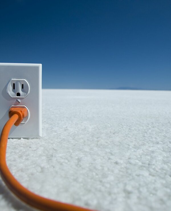 Kabel in stopcontact