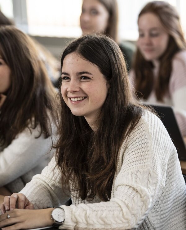Studenten op de campus